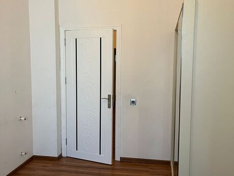 28 Mayda 2 otaqlı köhnə tikili mənzil kirayə verilir, 34 m², 500 AZN/ay, şəkil 4 / 10