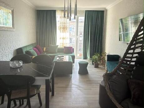 Əmircanda 3 otaqlı köhnə tikili mənzil satılır, 63 m², 155 000 AZN, şəkil 3 / 12