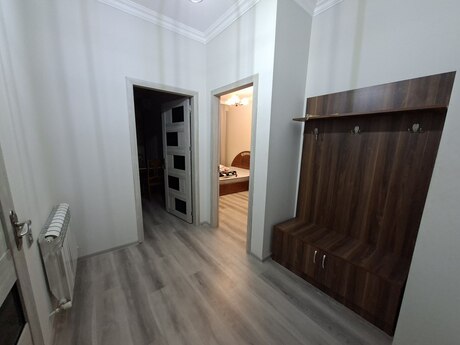 Bakıxanovda 2 otaqlı yeni tikili mənzil kirayə verilir, 45 m², 550 AZN/ay, şəkil 5 / 6