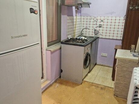Yeni Günəşlidə 2 otaqlı köhnə tikili mənzil kirayə verilir, 46 m², 400 AZN/ay, şəkil 2 / 6