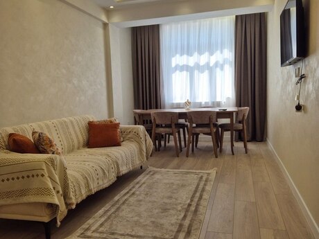 3-room new-build apartment for rent in M.Ə.Rəsulzadə, 84 m², 650 AZN/mo, photo 2 / 12