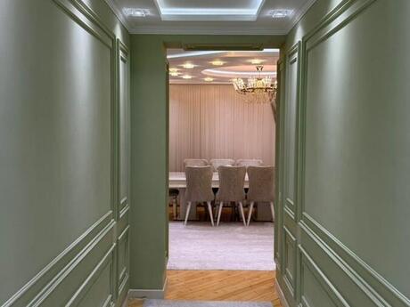 Bakıxanovda 4 otaqlı köhnə tikili mənzil satılır, 156 m², 380 000 AZN, şəkil 3 / 12