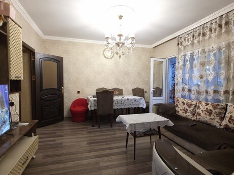 Bakıxanovda 3 otaqlı köhnə tikili mənzil satılır, 80 m², 185 000 AZN, şəkil 3 / 12
