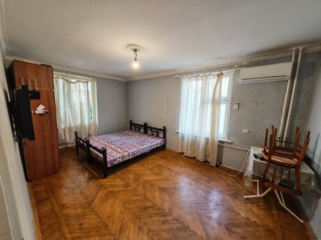 Gənclikdə 1 otaqlı köhnə tikili mənzil kirayə verilir, 35 m², 450 AZN/ay, şəkil 5 / 10