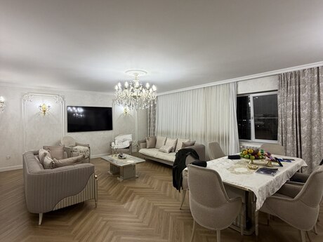 8-ci mikrorayonda 3 otaqlı köhnə tikili mənzil satılır, 120 m², 425 000 AZN, şəkil 2 / 12