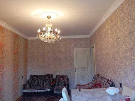 Suraxanıda 3 otaqlı köhnə tikili mənzil satılır, 60 m², 137 000 AZN, şəkil 3 / 12