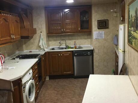 Sahildə 1 otaqlı köhnə tikili mənzil satılır, 40 m², 298 000 AZN, şəkil 4 / 10