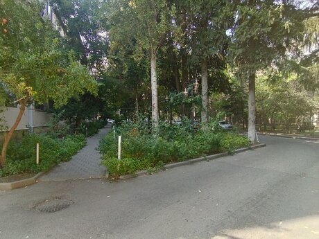 3 otaq · 70 m² · 2/5 mərtəbə, Azadlıq Prospekti