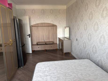 Biləcəridə 4 otaqlı köhnə tikili mənzil satılır, 85 m², 158 000 AZN, şəkil 5 / 11