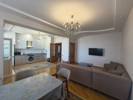 4-room new-build apartment for rent in 20 Yanvar, 160 m², 1 000 AZN/mo, photo 2 / 12