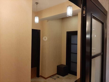8 Noyabrda 3 otaqlı yeni tikili mənzil kirayə verilir, 90 m², 950 AZN/ay, şəkil 3 / 5