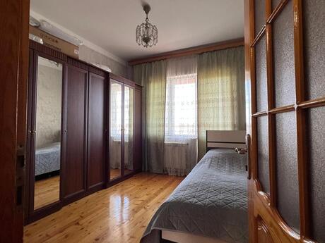 Əhmədlidə 4 otaqlı köhnə tikili mənzil satılır, 105 m², 300 000 AZN, şəkil 5 / 12
