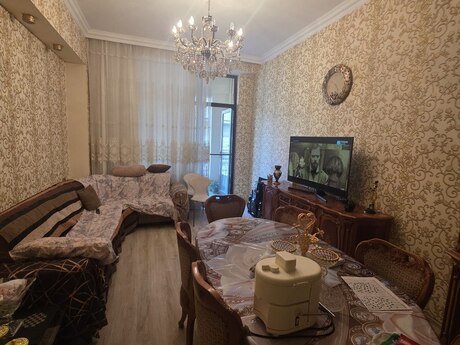 28 Mayda 3 otaqlı yeni tikili mənzil satılır, 110 m², 395 000 AZN, şəkil 3 / 12