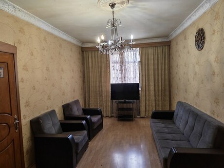 3 otaq · 90 m² · 3/5 mərtəbə, 28 May