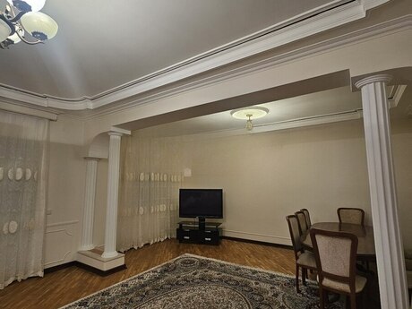 Elan №6555246 - Bakı, Azadlıq Prospekti m., 4 otaqlı, 150 m², 8/9 mərtəbə