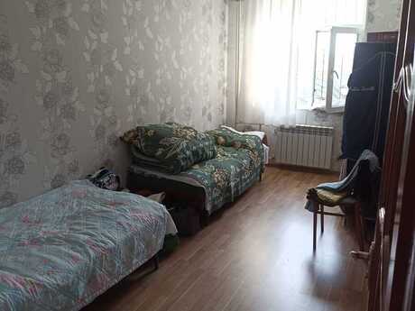 2-room old-build apartment for sale in Memar Əcəmi, 43 m², 230 000 AZN, photo 2 / 9