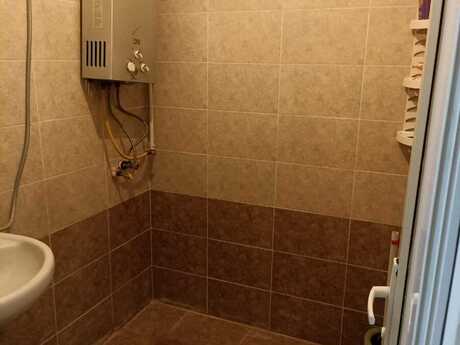2-room old-build apartment for sale in Memar Əcəmi, 43 m², 230 000 AZN, photo 4 / 9