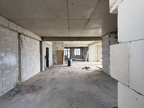 8-ci mikrorayonda 4 otaqlı yeni tikili mənzil satılır, 156 m², 440 000 AZN, şəkil 2 / 10