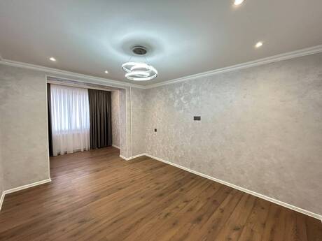 Продаётся 3-комнатная квартира в старом фонде, Qara Qarayev, 75 м², 215 000 AZN, фото 2 / 12
