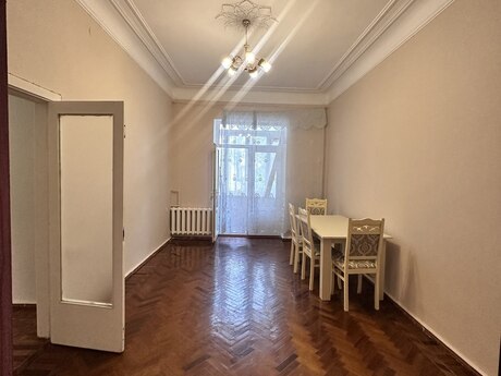 Объявление №6555471 - Баку, м. Элмляр Академиясы, 3-комн., 95 м², 2/5 этаж