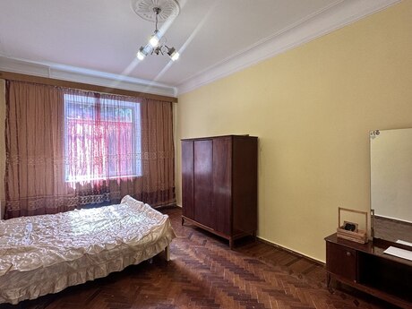Сдаётся 3-комнатная квартира в старом фонде, Elmlər Akademiyası, 95 м², 900 AZN/мес, фото 4 / 12