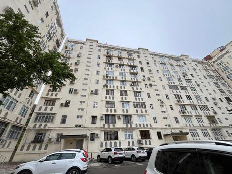Elan №6555493 - Bakı, Neftçilər m., 3 otaqlı, 70 m², 8/10 mərtəbə