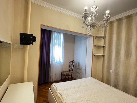 20 Yanvarda 2 otaqlı köhnə tikili mənzil kirayə verilir, 70 m², 630 AZN/ay, şəkil 2 / 7