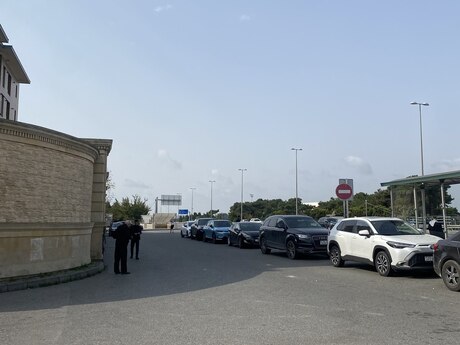 3 otaq · 130 m², Binə