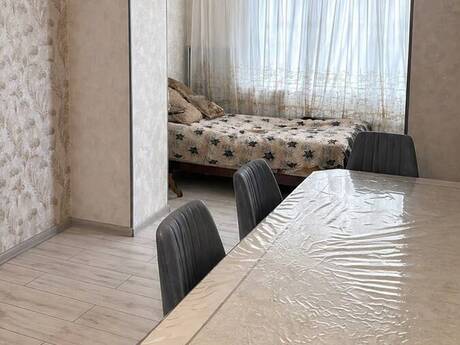 Elan №6555541 - Bakı, Gənclik m., 2 otaqlı, 50 m², 4/5 mərtəbə