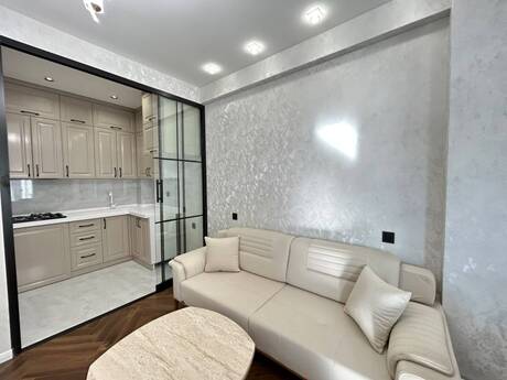 Qarayev City kompleksində 2 otaqlı yeni tikili mənzil satılır, 70 m², 213 000 AZN, şəkil 5 / 12
