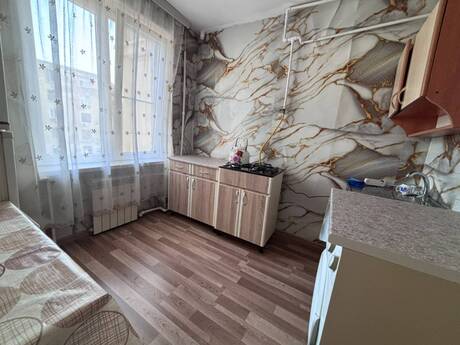 Neftçilərdə 1 otaqlı köhnə tikili mənzil kirayə verilir, 50 m², 500 AZN/ay, şəkil 4 / 6
