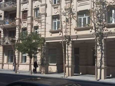Sahildə 1 otaqlı köhnə tikili mənzil kirayə verilir, 40 m², 600 AZN/ay, şəkil 4 / 8