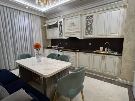 Ağ şəhərdə 3 otaqlı yeni tikili mənzil kirayə verilir, 95 m², 1 900 AZN/ay, şəkil 2 / 12