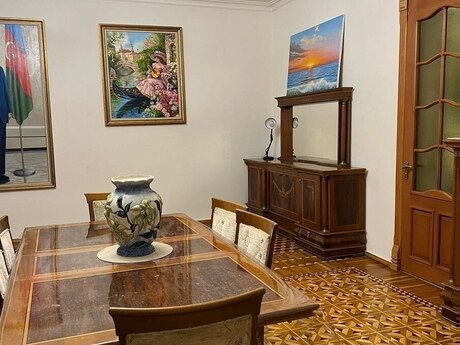 Elan №6555604 - Bakı, 28 May m., 3 otaqlı, 100 m², 4/4 mərtəbə
