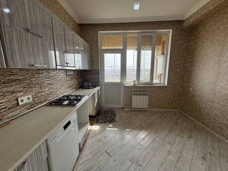 Продаётся 3-комнатная квартира в новостройке, ЖК Yeni Bakı, 70 м², 125 000 AZN, фото 2 / 12