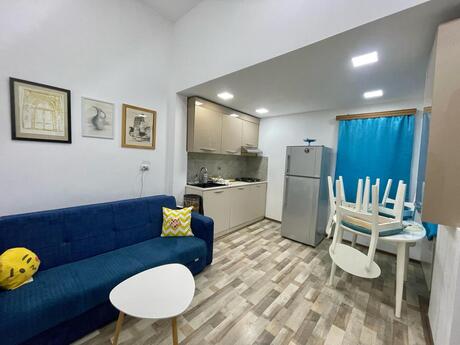 2 otaq · 60 m² · 2/4 mərtəbə, Sahil