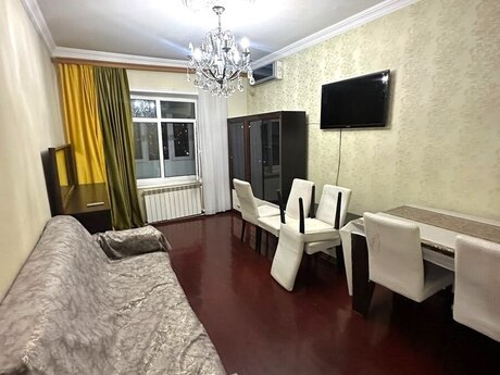 Qara Qarayevdə 3 otaqlı köhnə tikili mənzil kirayə verilir, 85 m², 670 AZN/ay, şəkil 2 / 10
