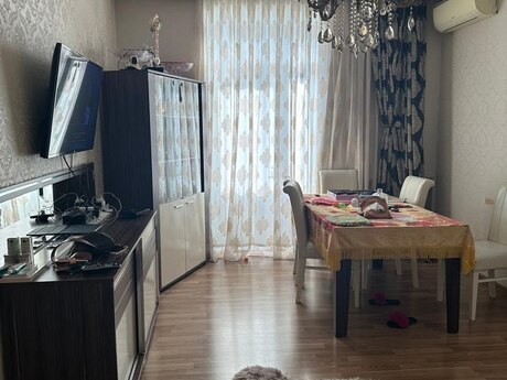 Bayılda 3 otaqlı köhnə tikili mənzil kirayə verilir, 80 m², 940 AZN/ay, şəkil 2 / 12