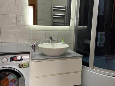 İnşaatçılarda 3 otaqlı yeni tikili mənzil kirayə verilir, 135 m², 900 AZN/ay, şəkil 5 / 12