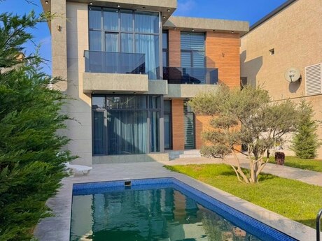 4 otaq · 250 m²