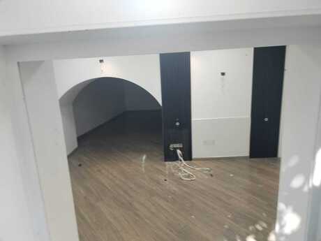 Elan №6555886 - Bakı, İçəri Şəhər m., 3 otaqlı, 80 m², 1/3 mərtəbə