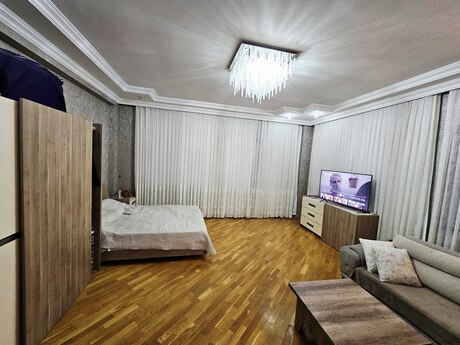 İnşaatçılarda 2 otaqlı yeni tikili mənzil satılır, 115 m², 272 000 AZN, şəkil 2 / 12