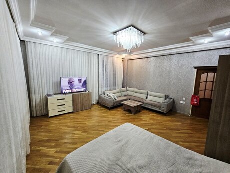 İnşaatçılarda 2 otaqlı yeni tikili mənzil satılır, 115 m², 272 000 AZN, şəkil 3 / 12