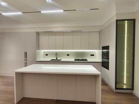 28 Mayda 4 otaqlı yeni tikili mənzil satılır, 192 m², 1 200 000 AZN, şəkil 2 / 12