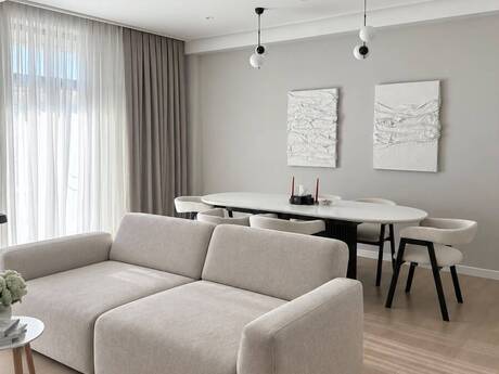 3 otaq · 145 m² · 4/7 mərtəbə, Ağ şəhər