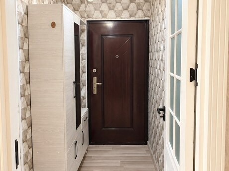 Neftçilərdə 2 otaqlı köhnə tikili mənzil satılır, 55 m², 168 000 AZN, şəkil 2 / 9