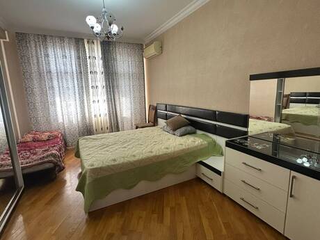 Əhmədlidə 2 otaqlı yeni tikili mənzil kirayə verilir, 70 m², 700 AZN/ay, şəkil 5 / 12