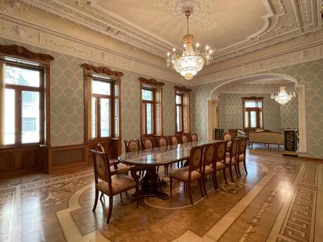 Sahildə 5 otaqlı köhnə tikili mənzil kirayə verilir, 350 m², 5 000 AZN/ay, şəkil 5 / 12
