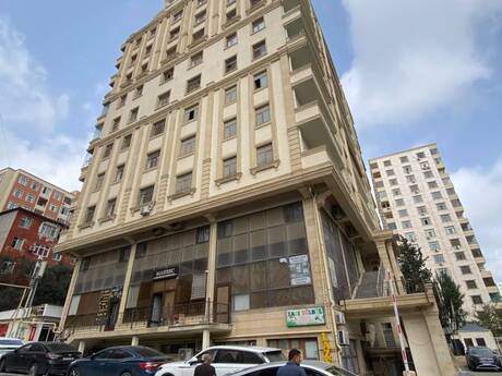 3 otaq · 125 m² · 5/13 mərtəbə, Memar Əcəmi