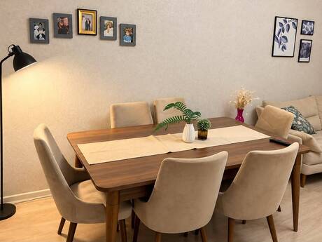 Azadlıq Prospektidə 3 otaqlı köhnə tikili mənzil kirayə verilir, 90 m², 1 100 AZN/ay, şəkil 2 / 12